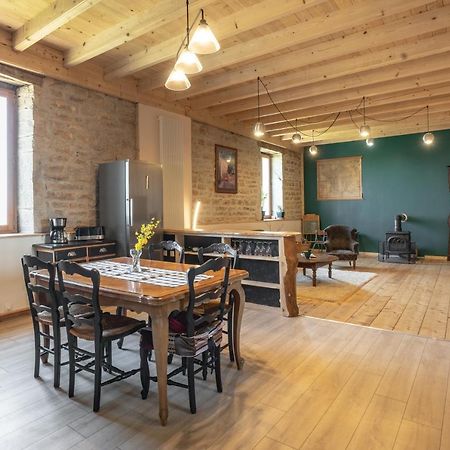 Appartement De Charme Dans Une Maison Isolee Presilly  Экстерьер фото