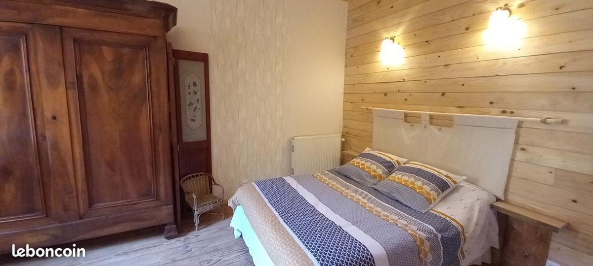 Appartement De Charme Dans Une Maison Isolee Presilly  Экстерьер фото