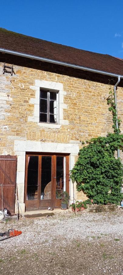 Appartement De Charme Dans Une Maison Isolee Presilly  Экстерьер фото