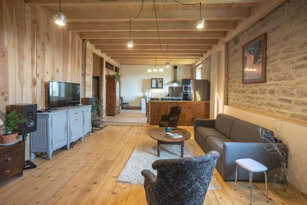 Appartement De Charme Dans Une Maison Isolee Presilly  Экстерьер фото