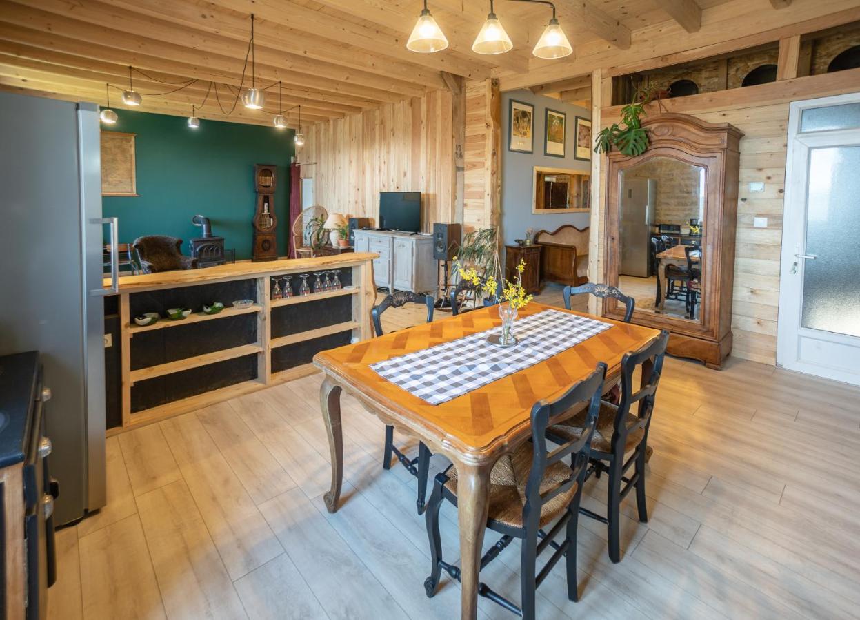 Appartement De Charme Dans Une Maison Isolee Presilly  Экстерьер фото